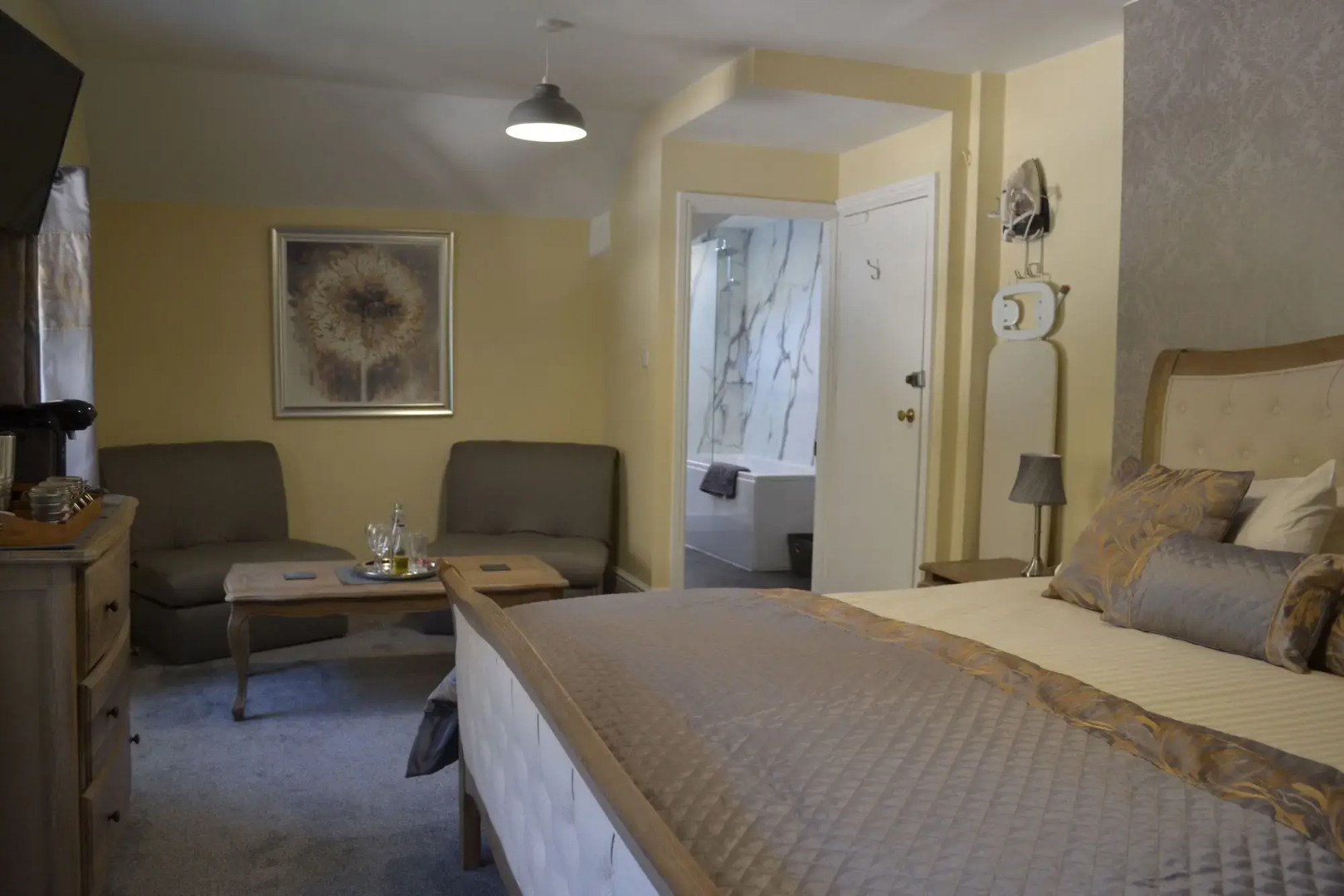 Coed-Y-Fron Guest House