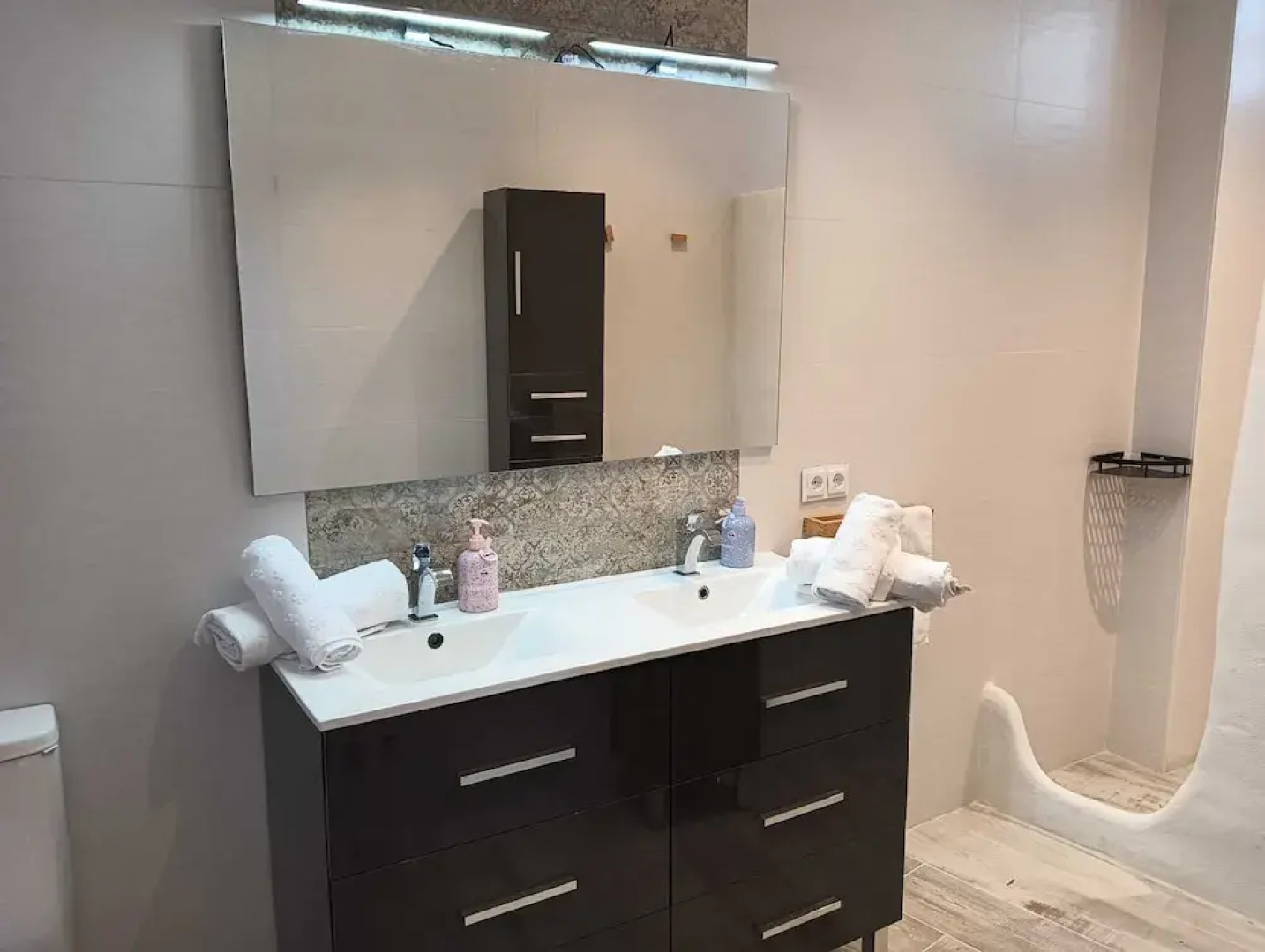 Alhamar House With Private Pool