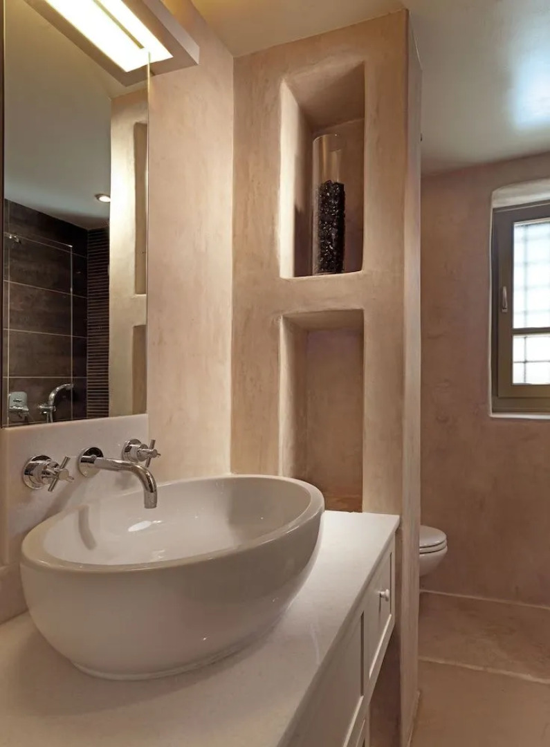 Themonies Luxury Suites