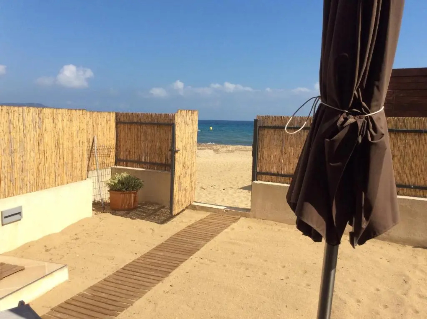 Les Pieds dans l'Eau