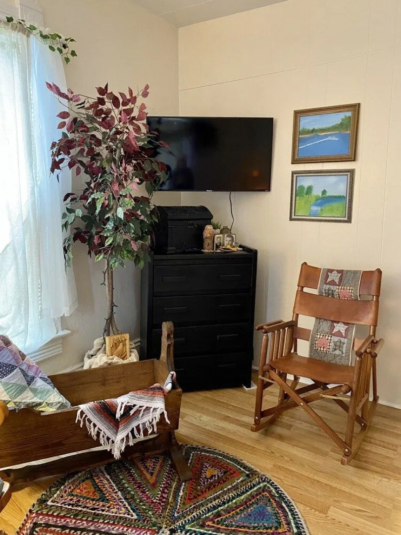 Charming Apartment in the Heart of Oshkosh