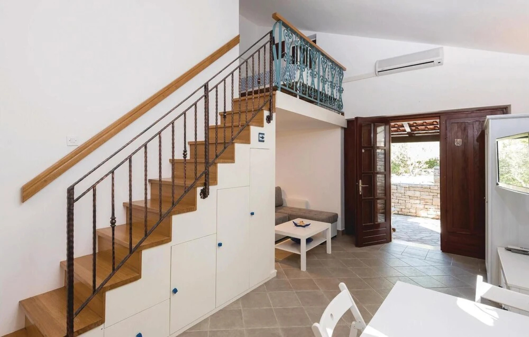 Stunning Home in Prigradica With Sauna, Wifi and 5 Bedrooms