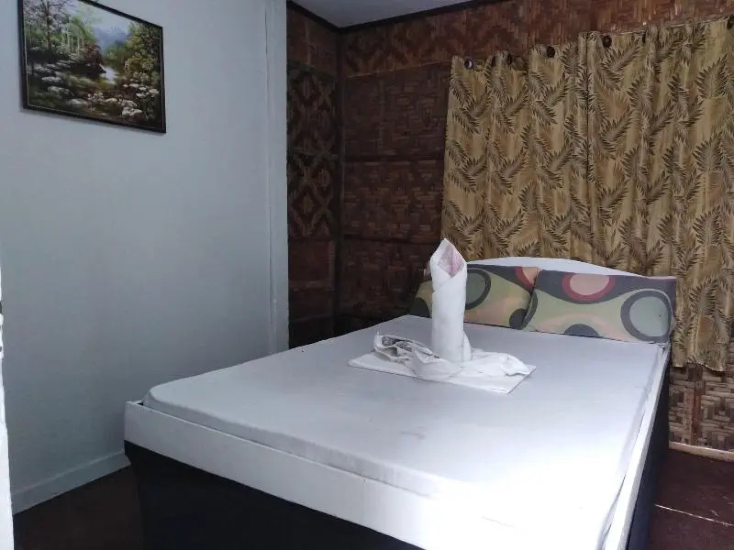 The Sharks Tail Dive Center