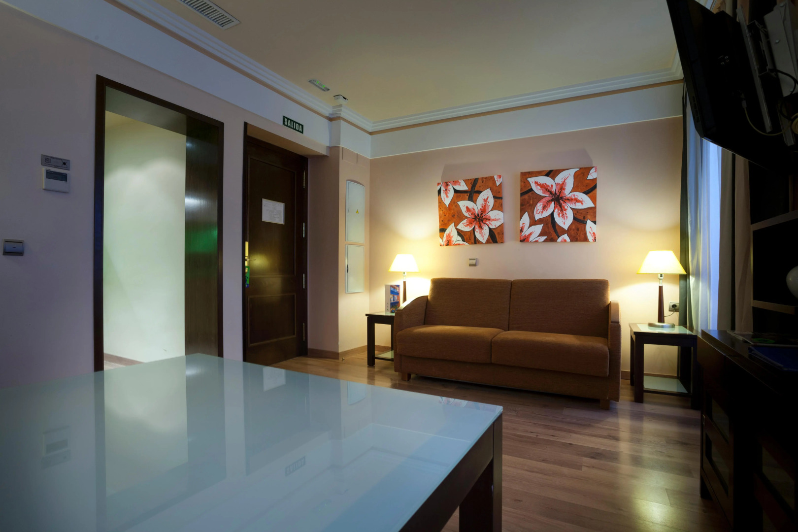 Suites Gran Via 44 Apartahotel