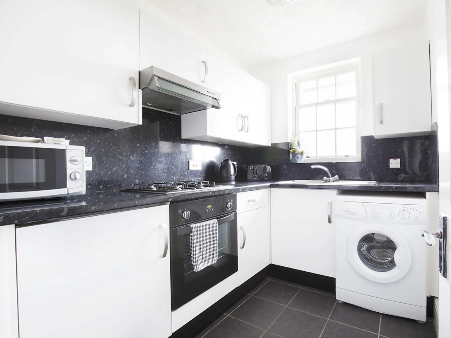 Lloyd Court by City Stay Apartments