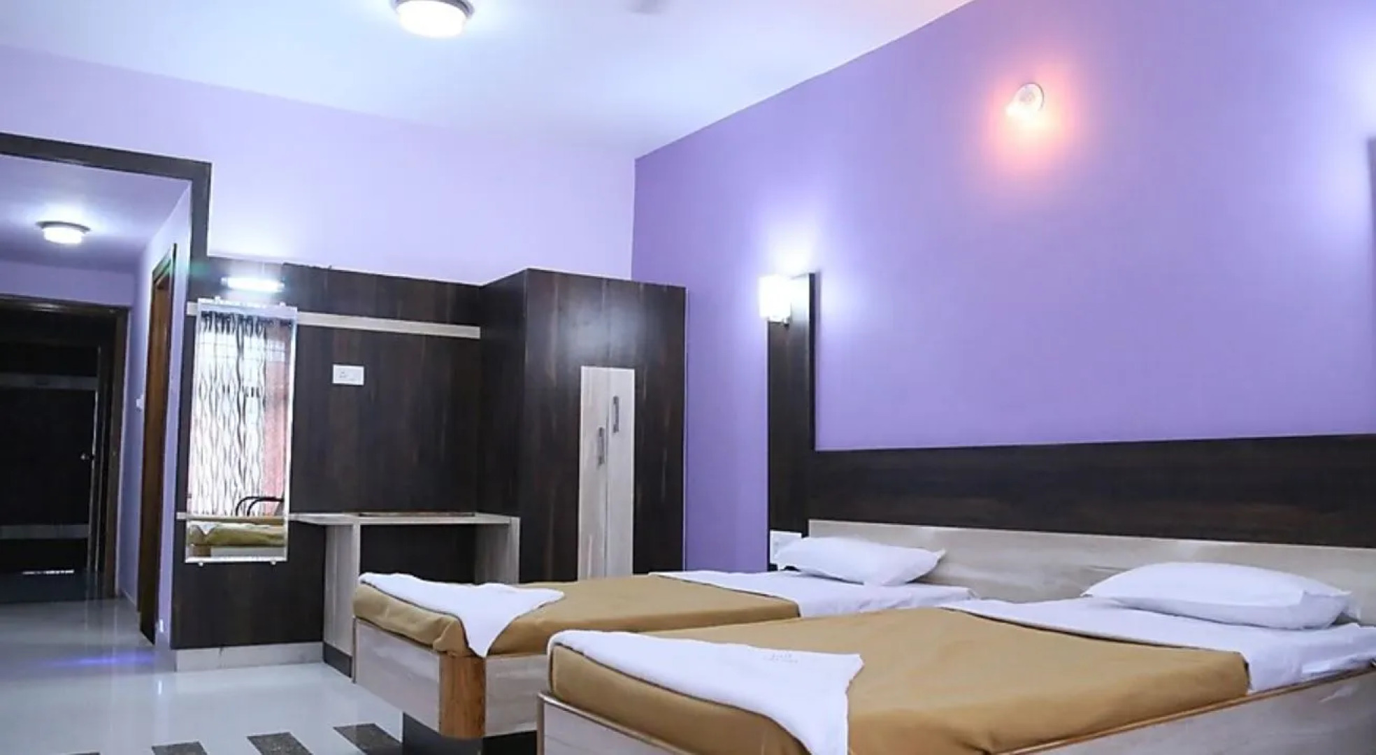 Hotel Hari Priya