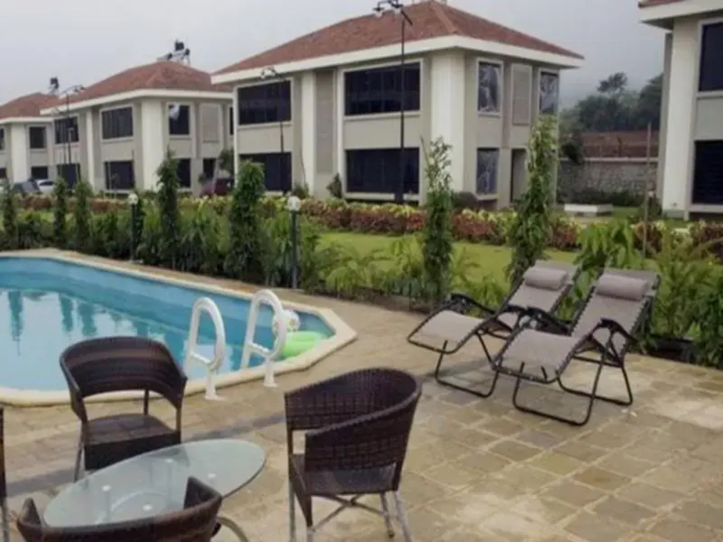 Dew Drops Boutique Retreat