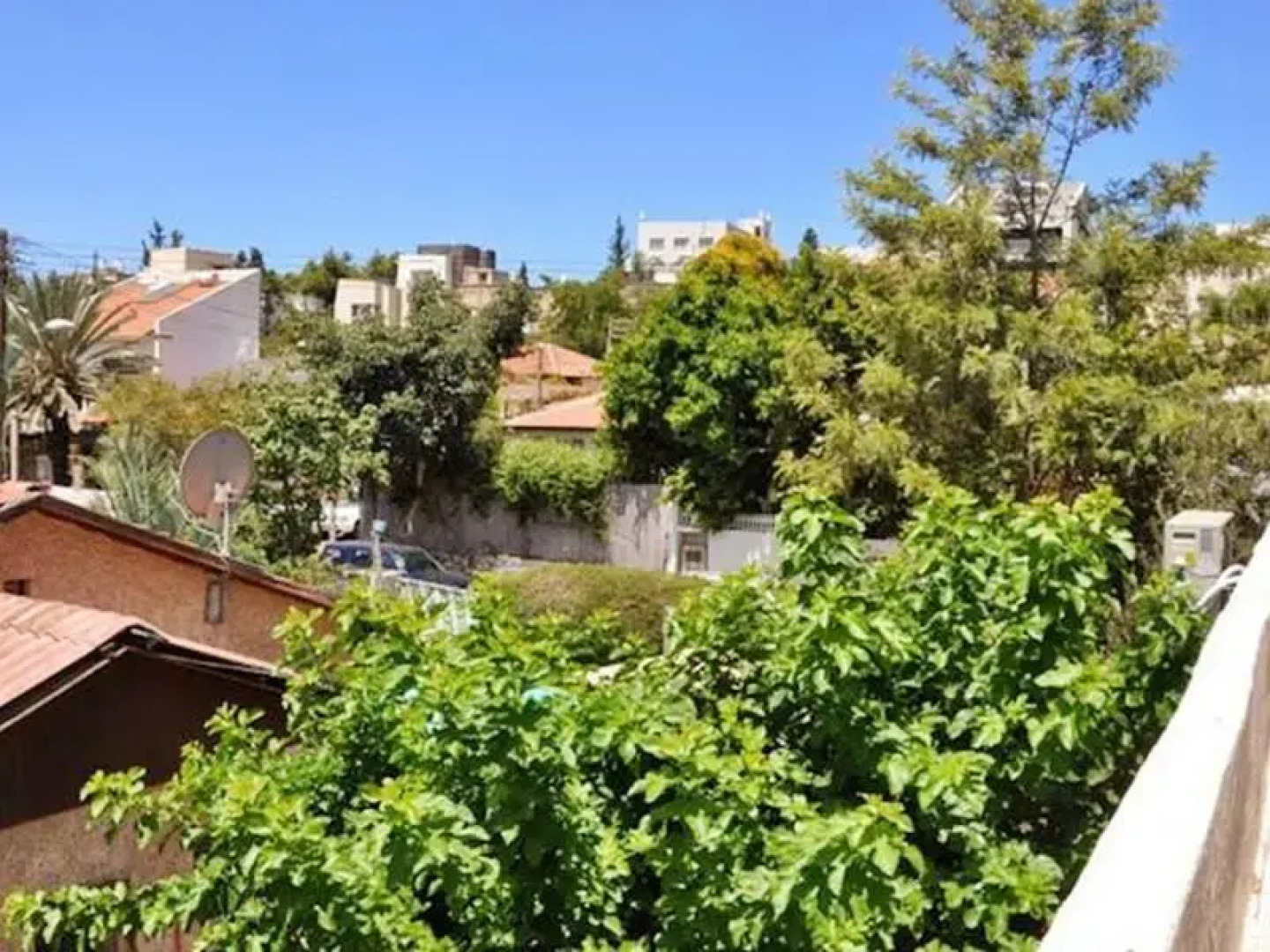 ArendaIzrail Balcony Apartment - HaGolan Street