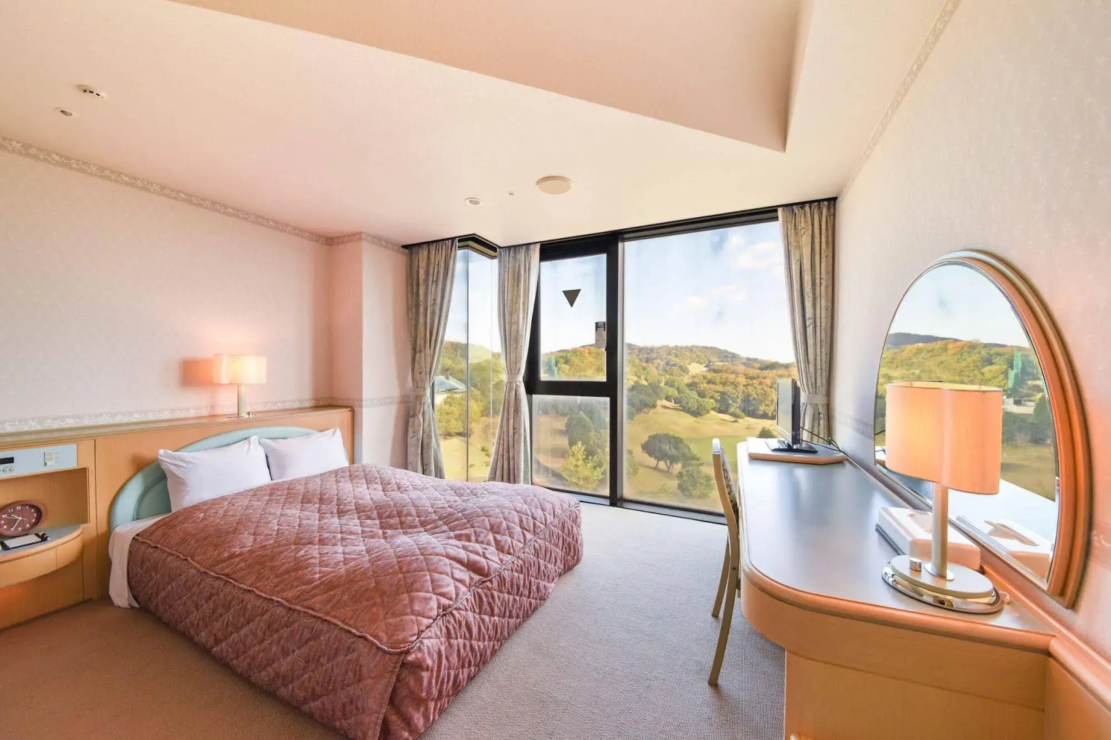 Spring Golf and Art Resort Awaji