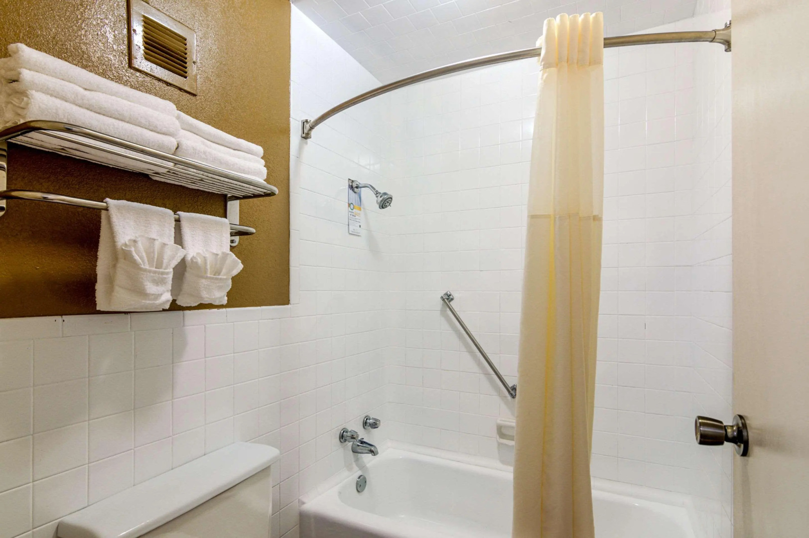 Quality Inn Shawnee I-40