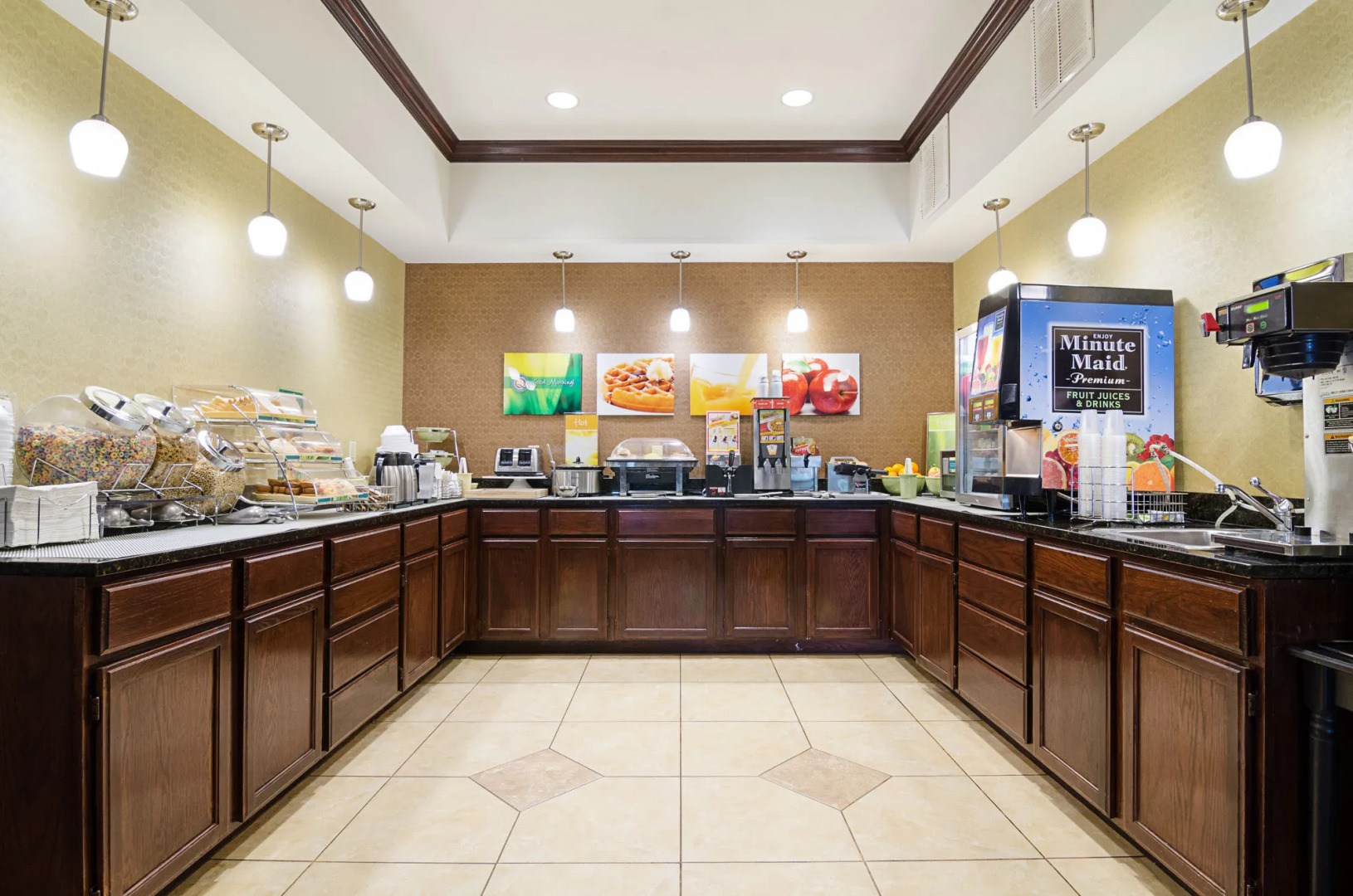 Holiday Inn Express & Suites Olathe South by IHG