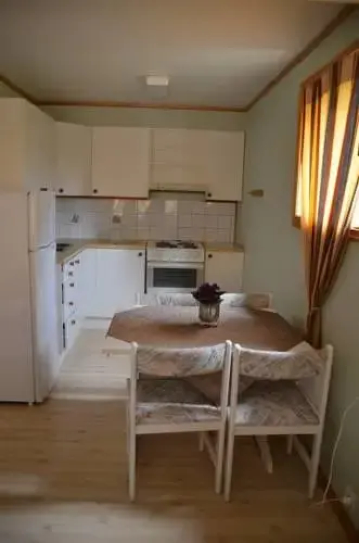 Leknes Home