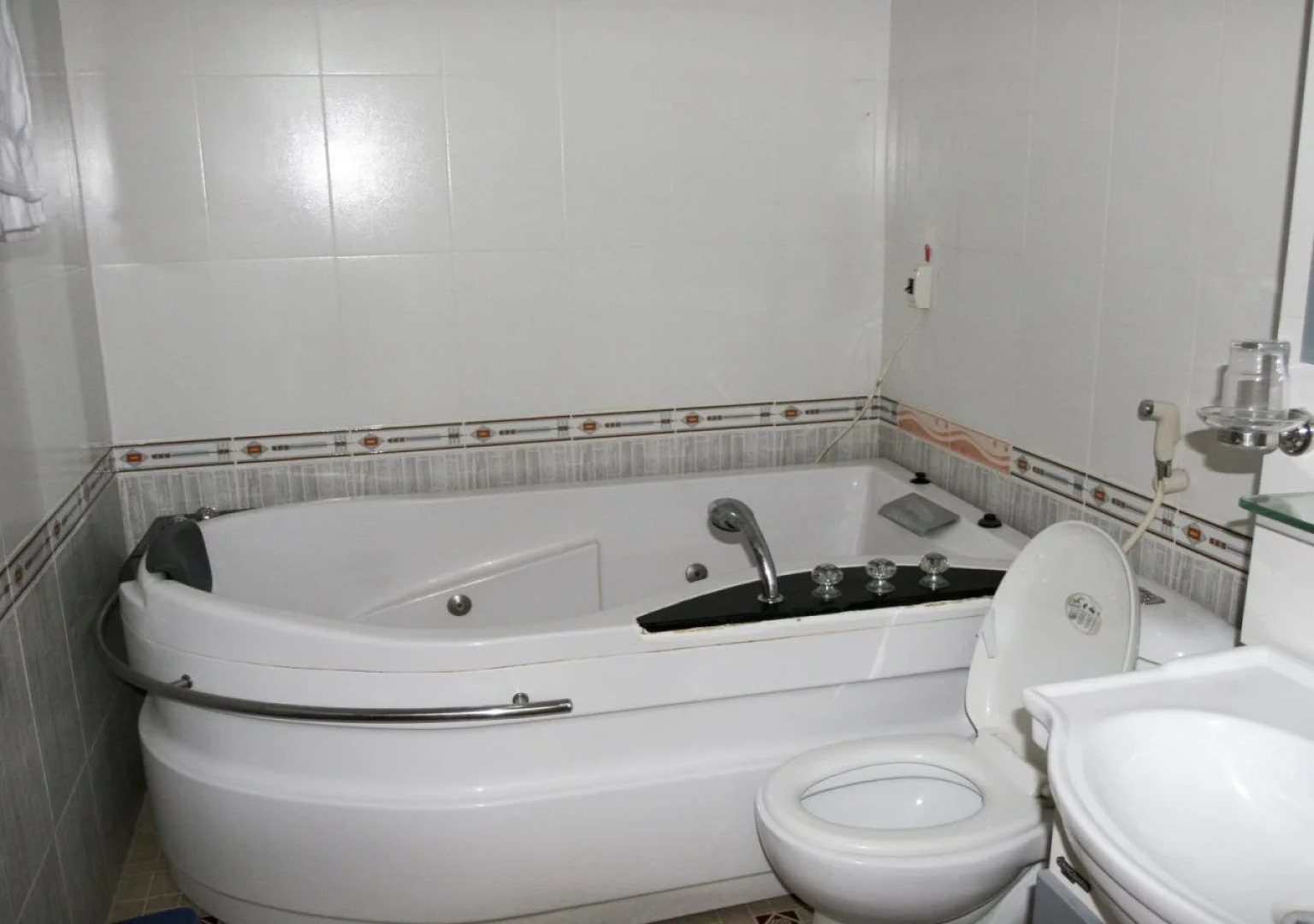 Kim Thuy Ngan Ha hotel