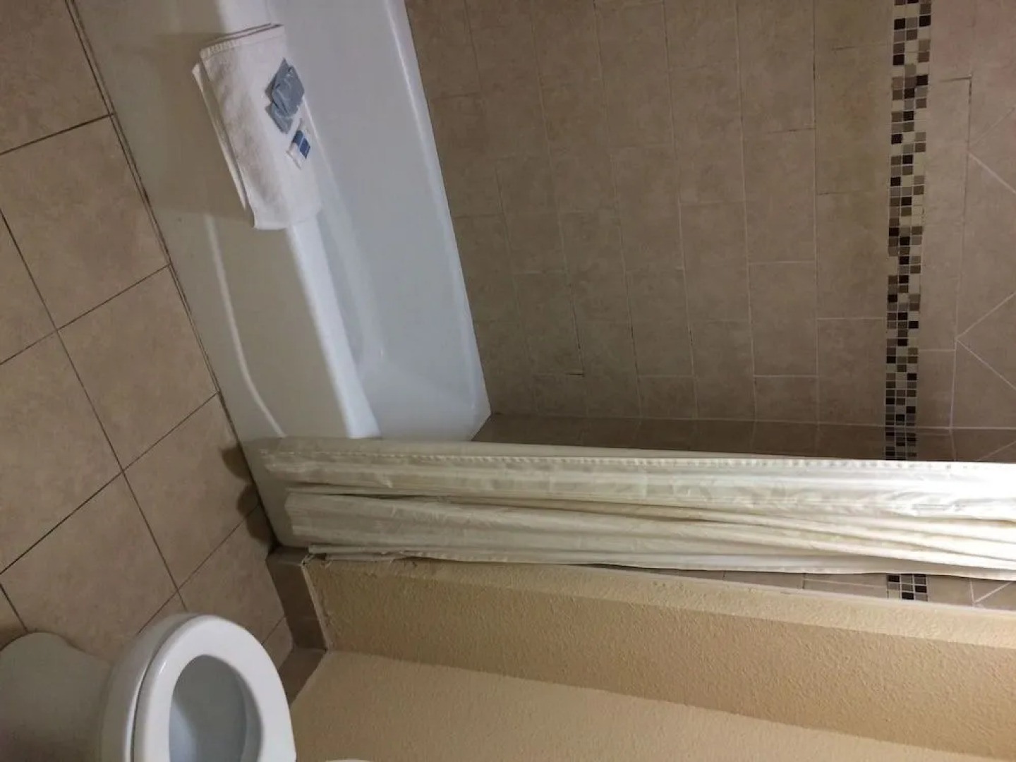 Studio 6 Suites Gardena, CA