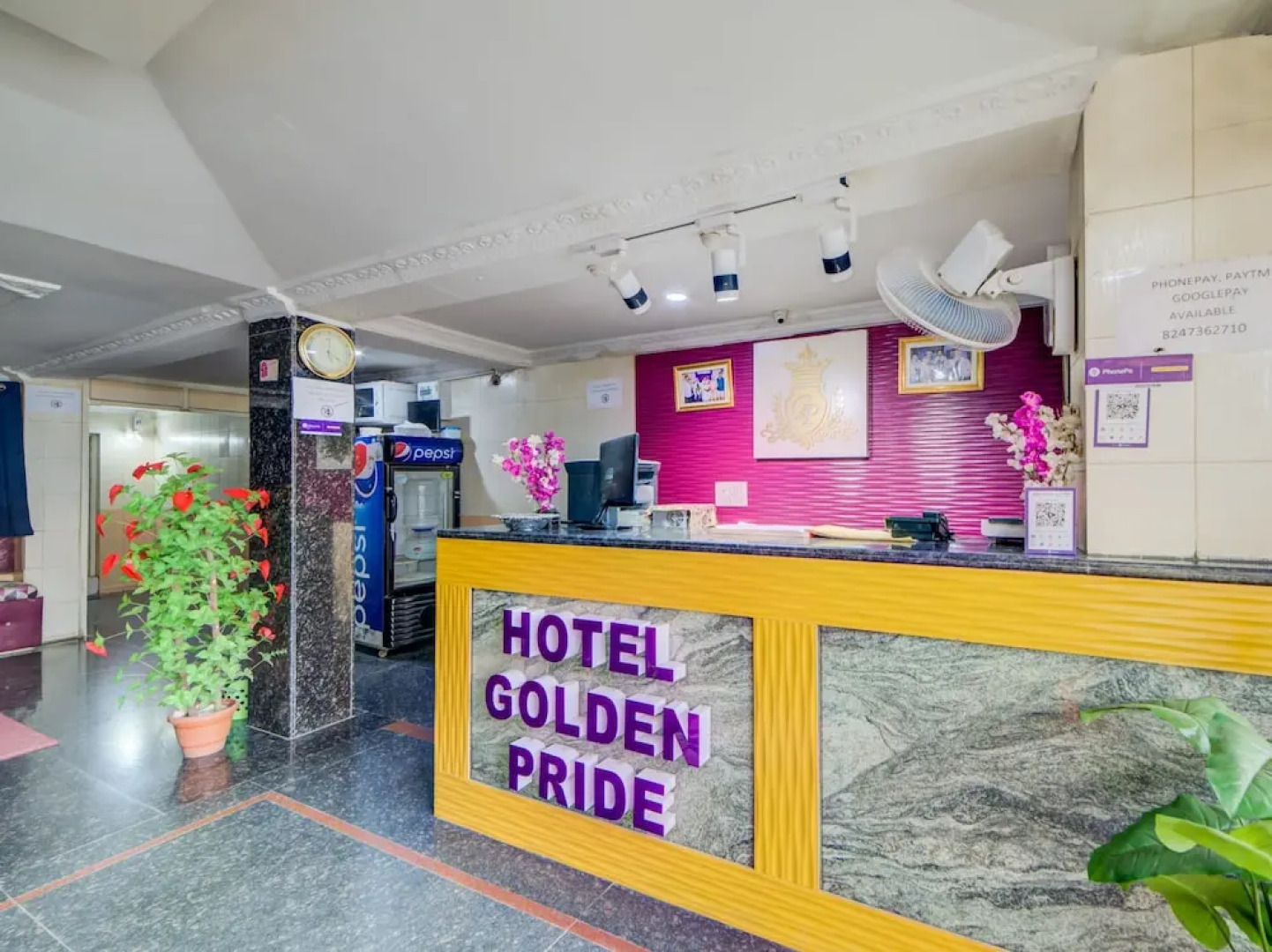 OYO 29087 Hotel Golden Pride