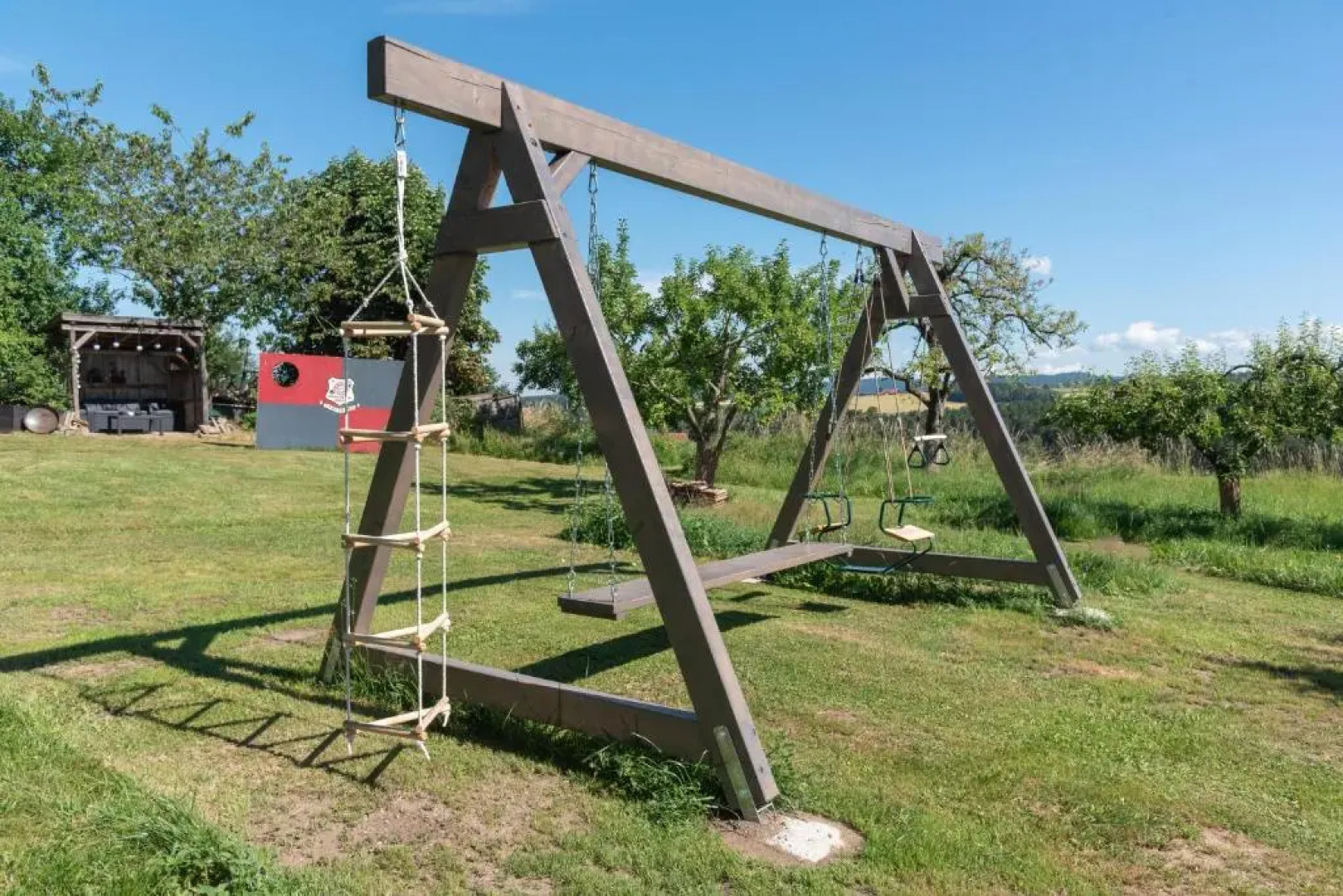 Moderne, Gemutliche Dg-Wohnung in Ruhiger Lage