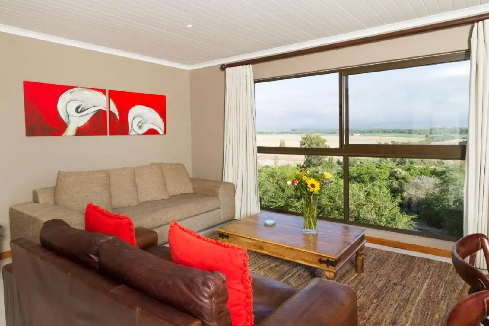 Stonehill River Lodge