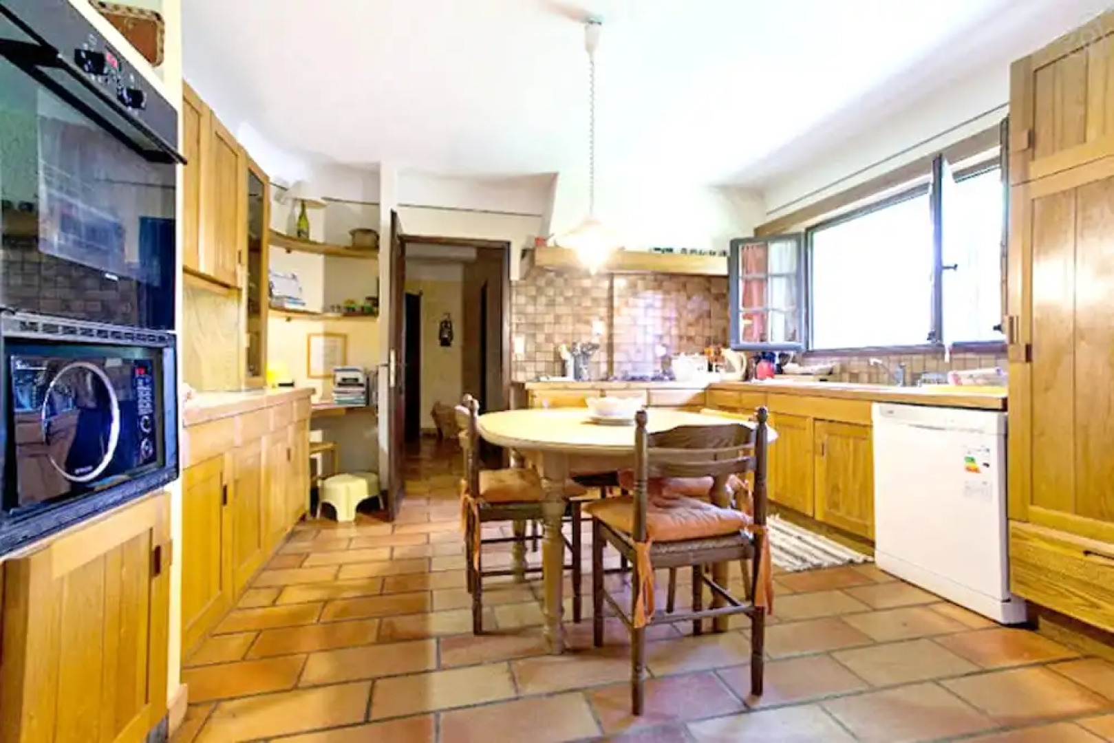 Villa With 6 Bedrooms in Barbentane, With Private Pool, Enclosed Garde