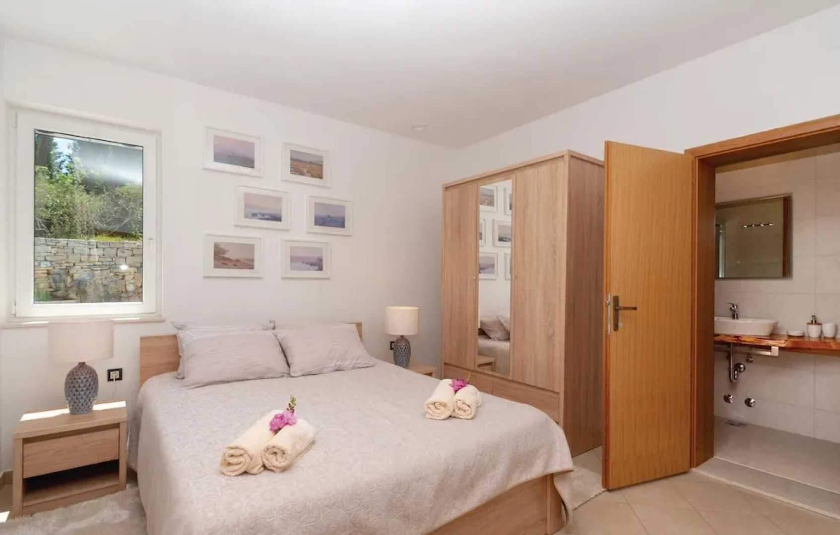 Beautiful Home in Zrnovo With 4 Bedrooms, Wifi and Outdoor Swimming Pool