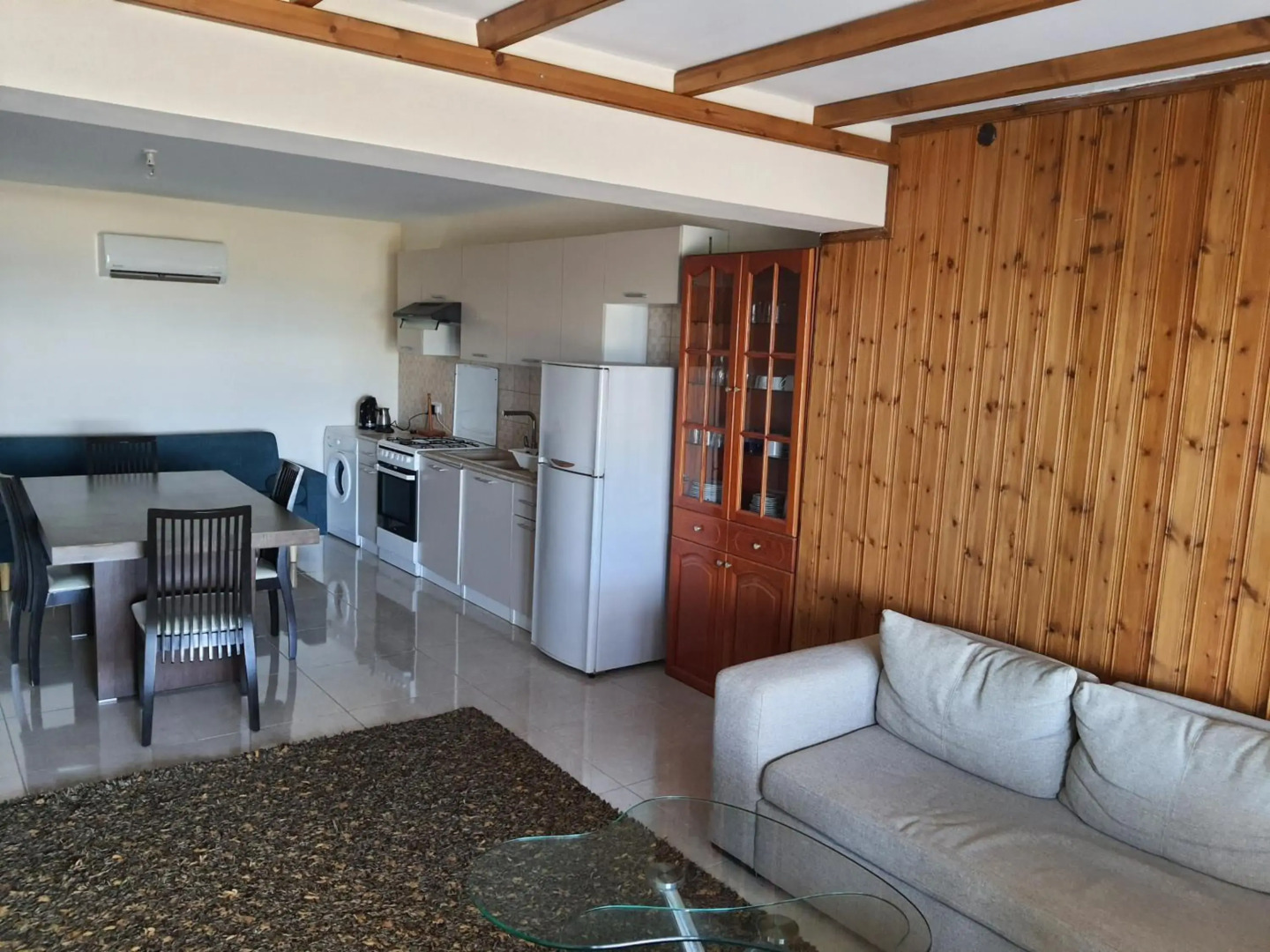 JOANNA SUNSET APTS Pomos