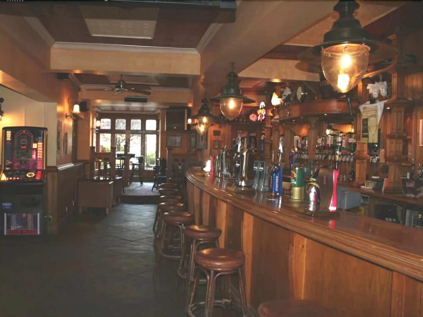 Pines Hotel Luton Airport