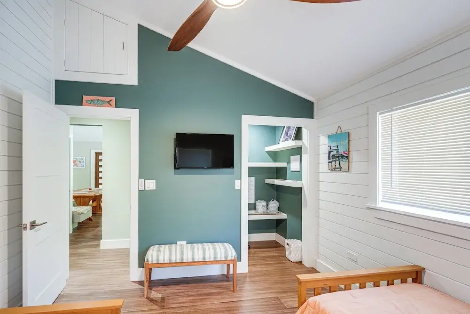 Walk to Harry Harris Beach: Getaway w/ Grill!