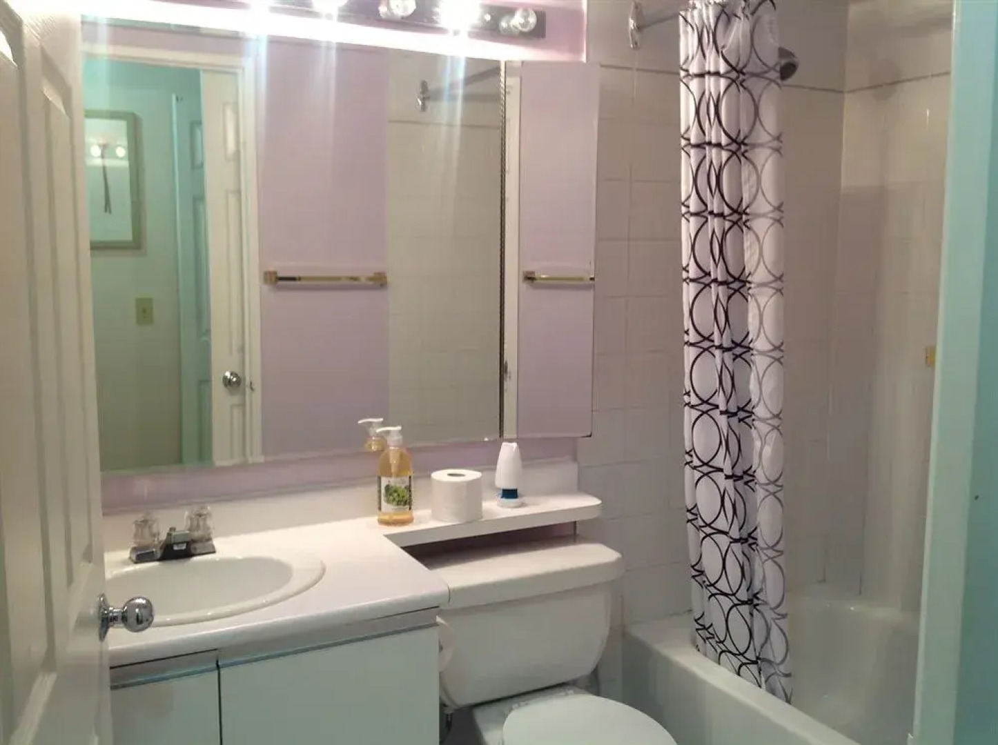 Oxford Furnished Apartments, Mississauga