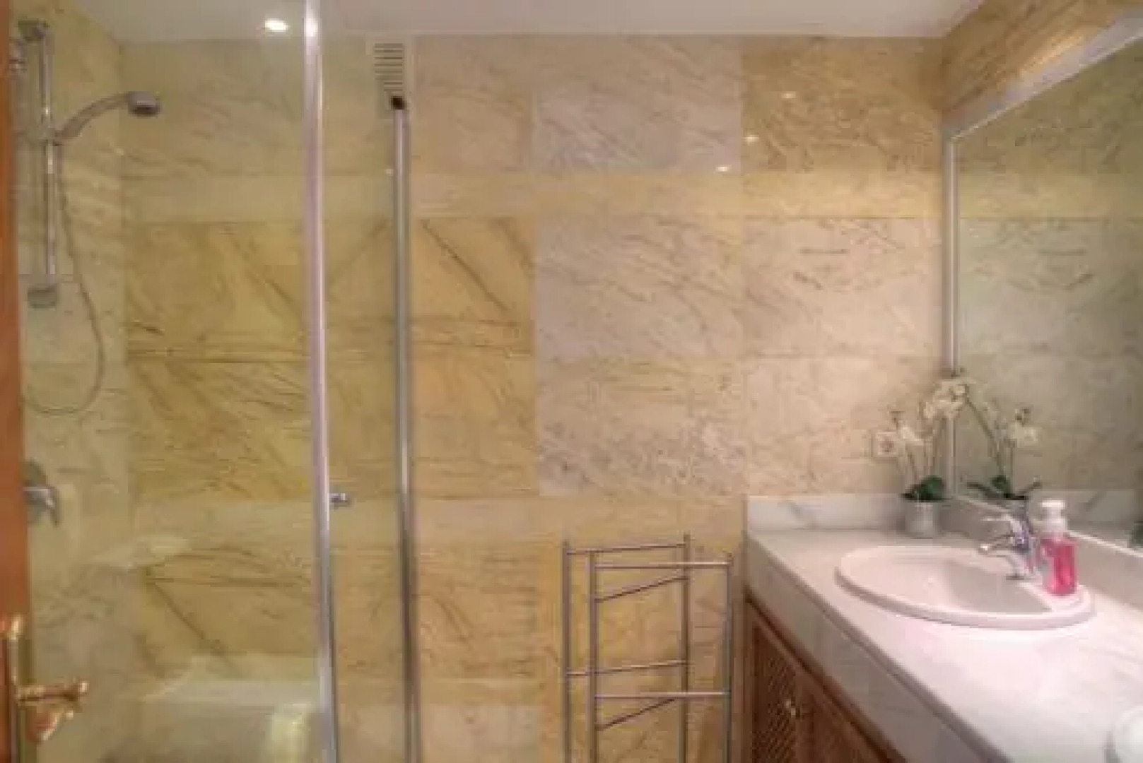 Penthouse with Sea Views