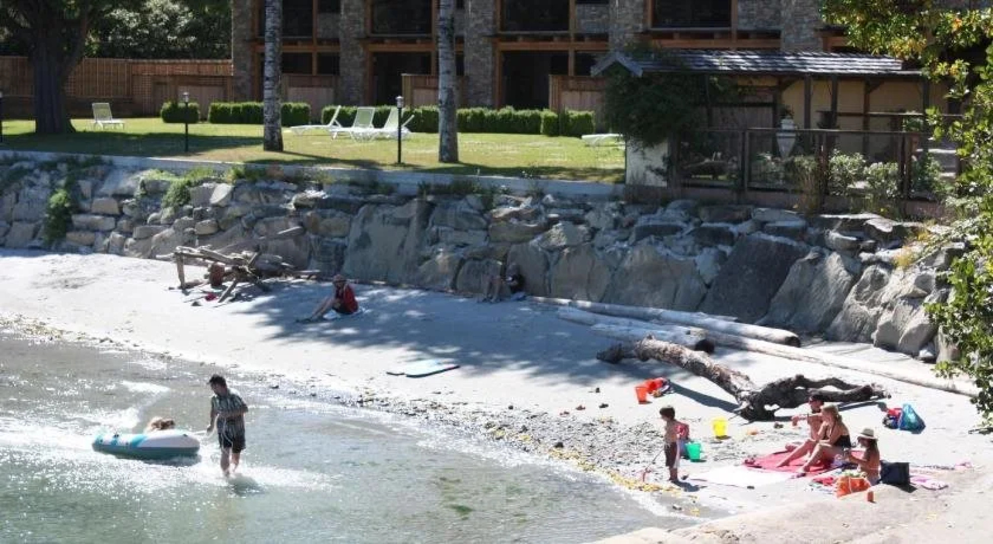 Galiano Oceanfront Inn & Spa