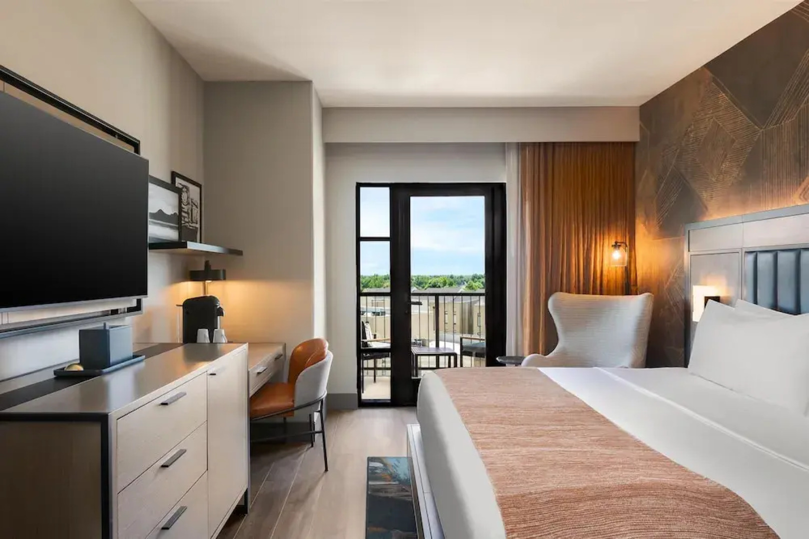 Hotel Avail Rogers, Tapestry Collection By Hilton