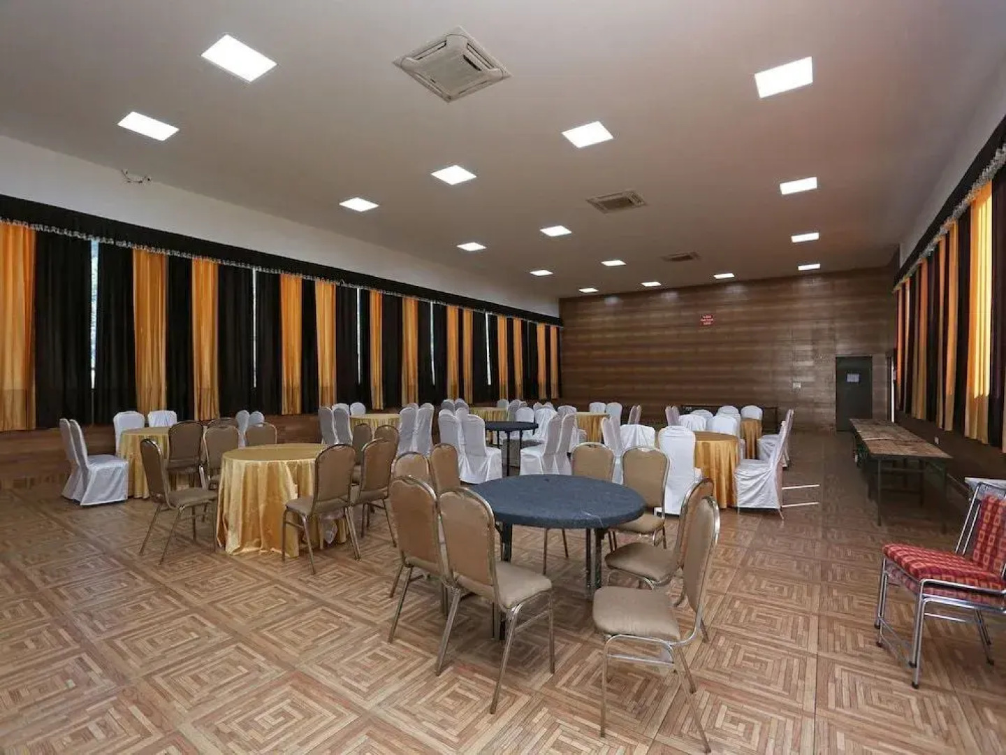 Hotel JSR Inn by OYO Rooms