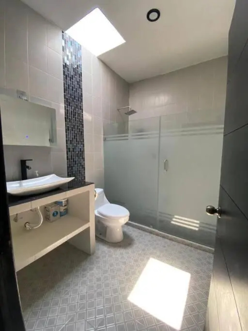 Amplia Eco-casa,alberca, jardín,4 hab,equipada.