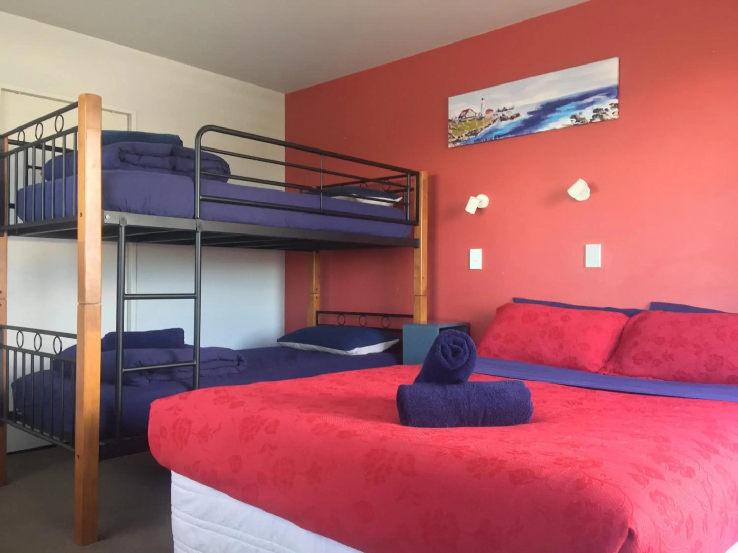 Dusky Lodge - Hostel