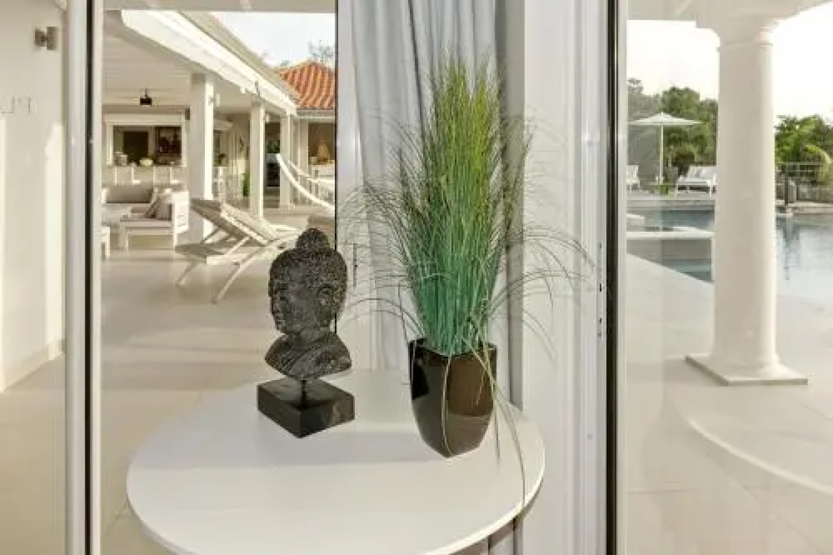 Seafacing Villas Apartments Rentals