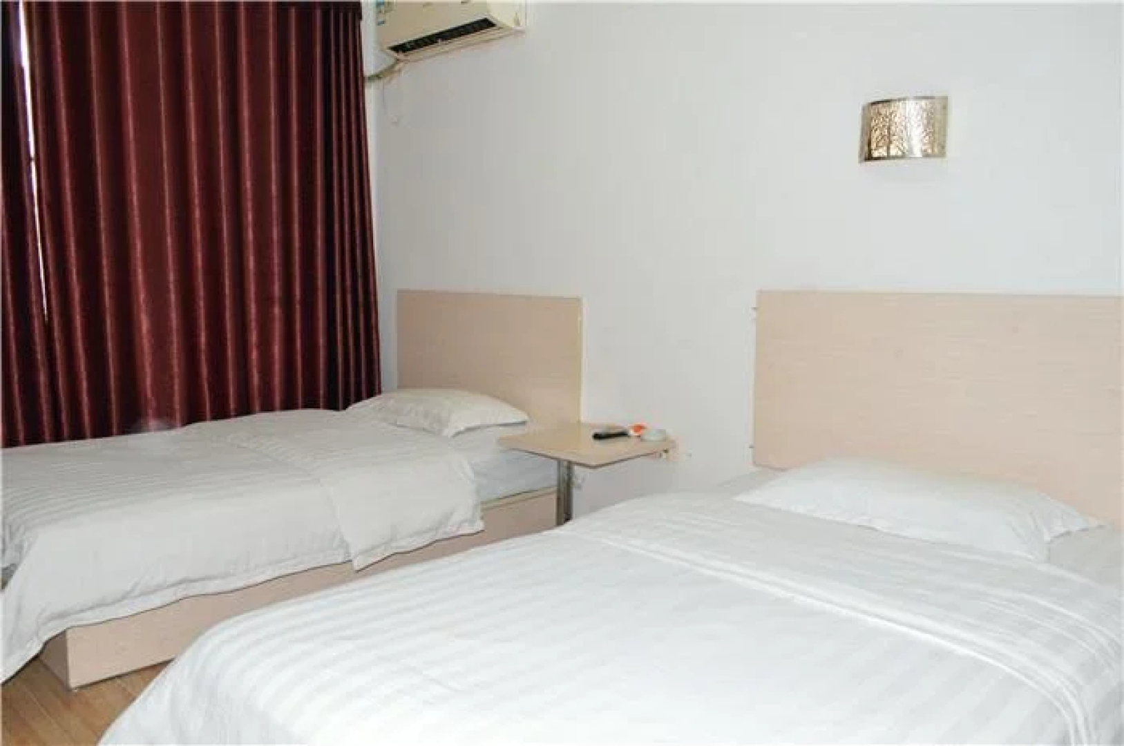 Yichang Shenlong Hotel