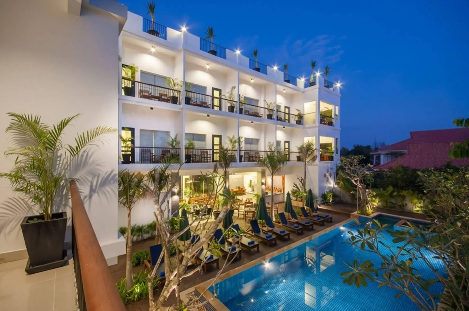 Landing Gold By Amatak