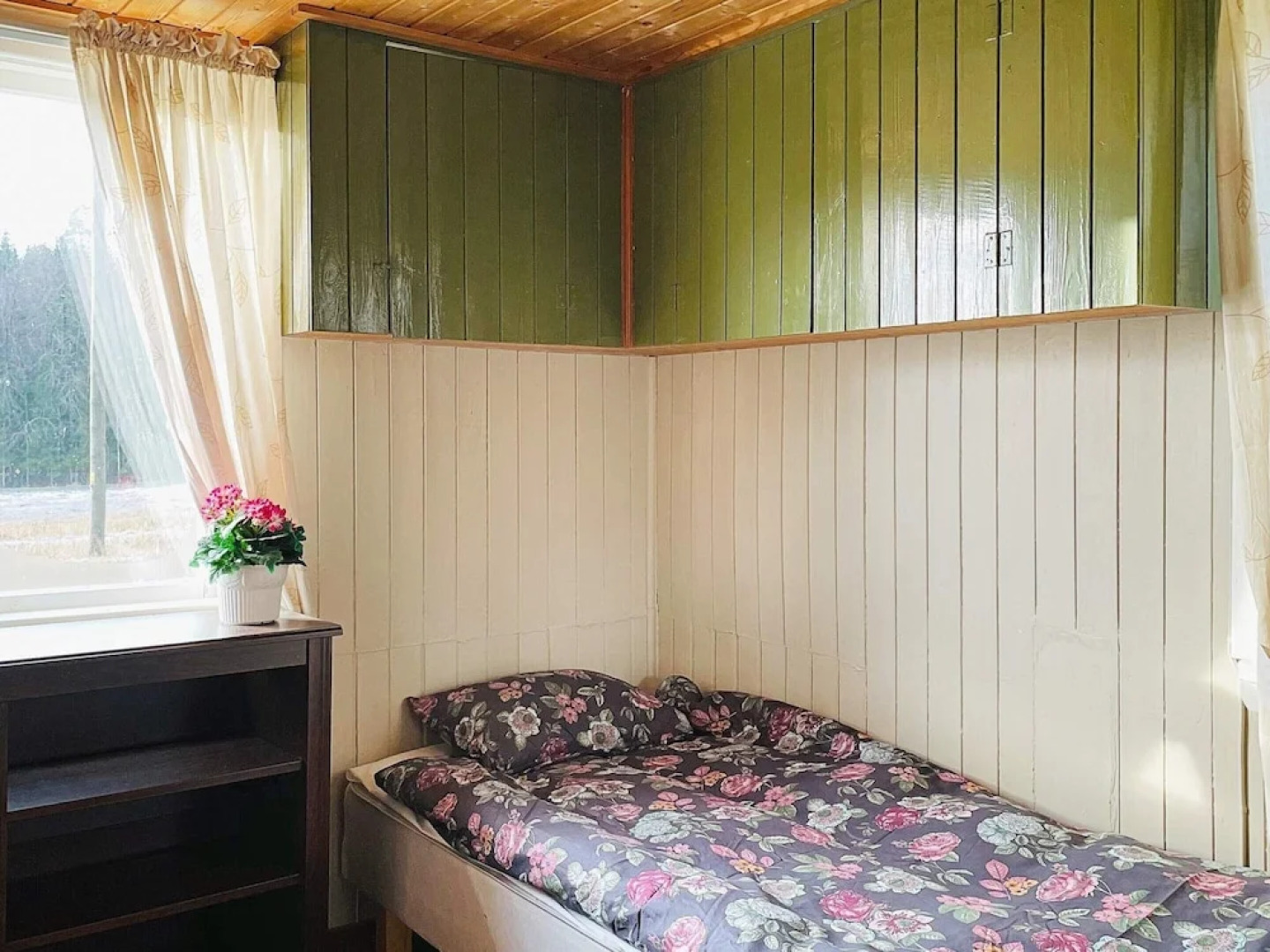 4 Person Holiday Home in Fargelanda-by Traum