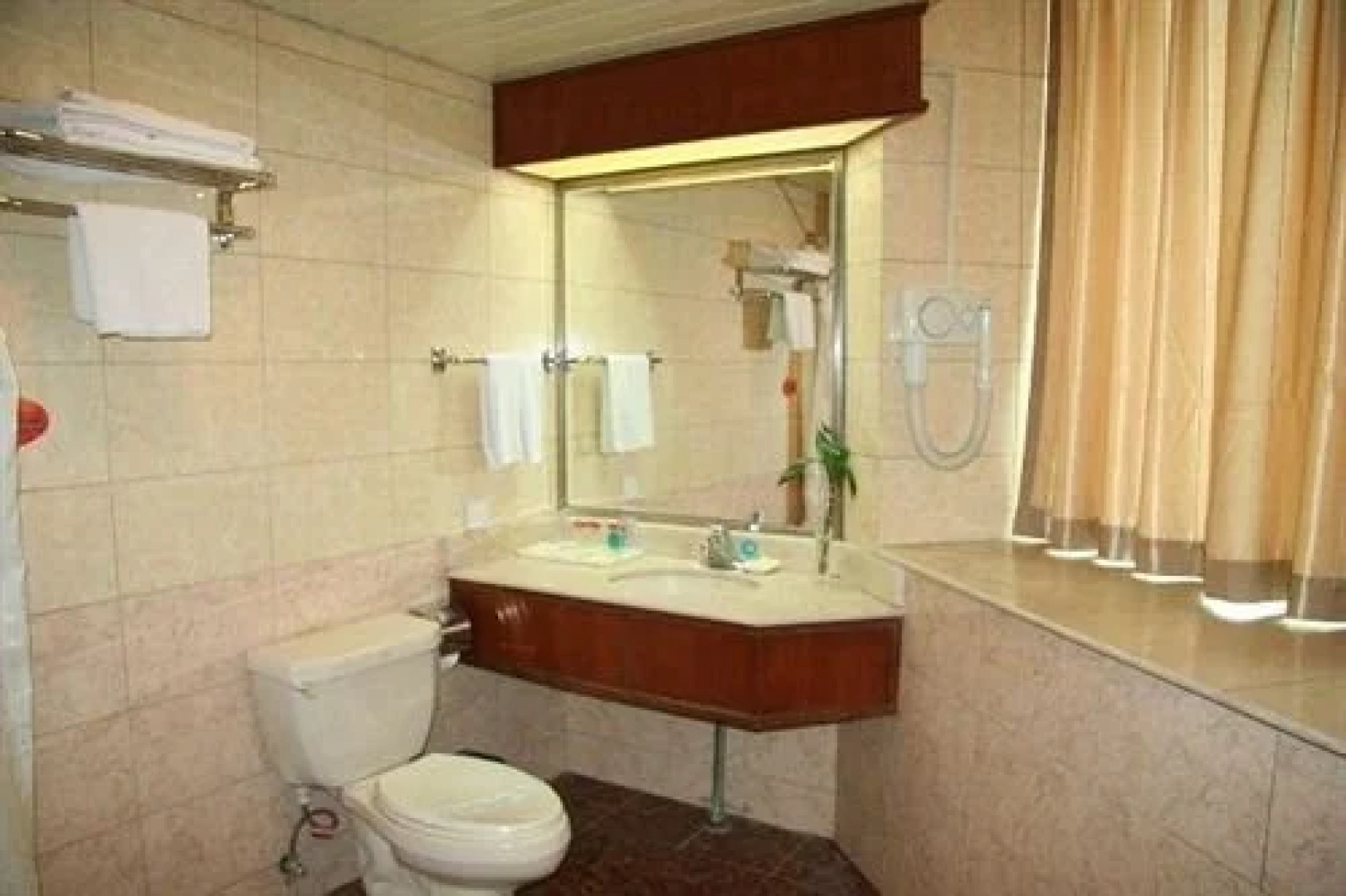 Luoyang Kailai Hotel