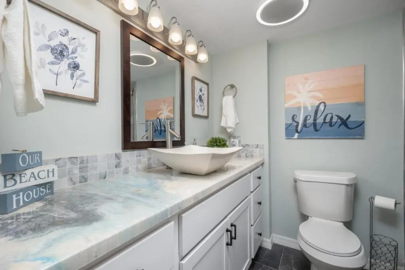 Beachcomber 304, 2BRs, Pool, Beach, Near Mayo Clinic, Sleeps 4