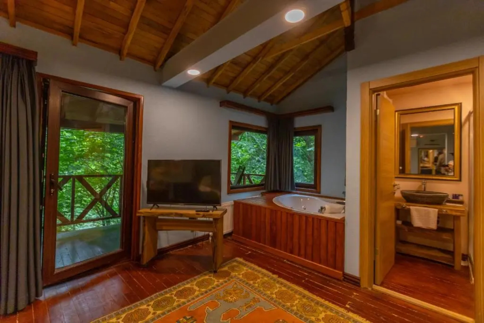 The Canyon Kartepe and Restoran