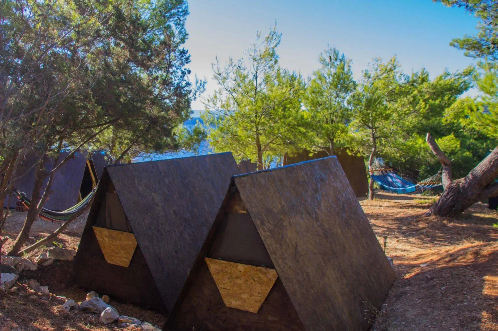 Cast Away - Eco Village