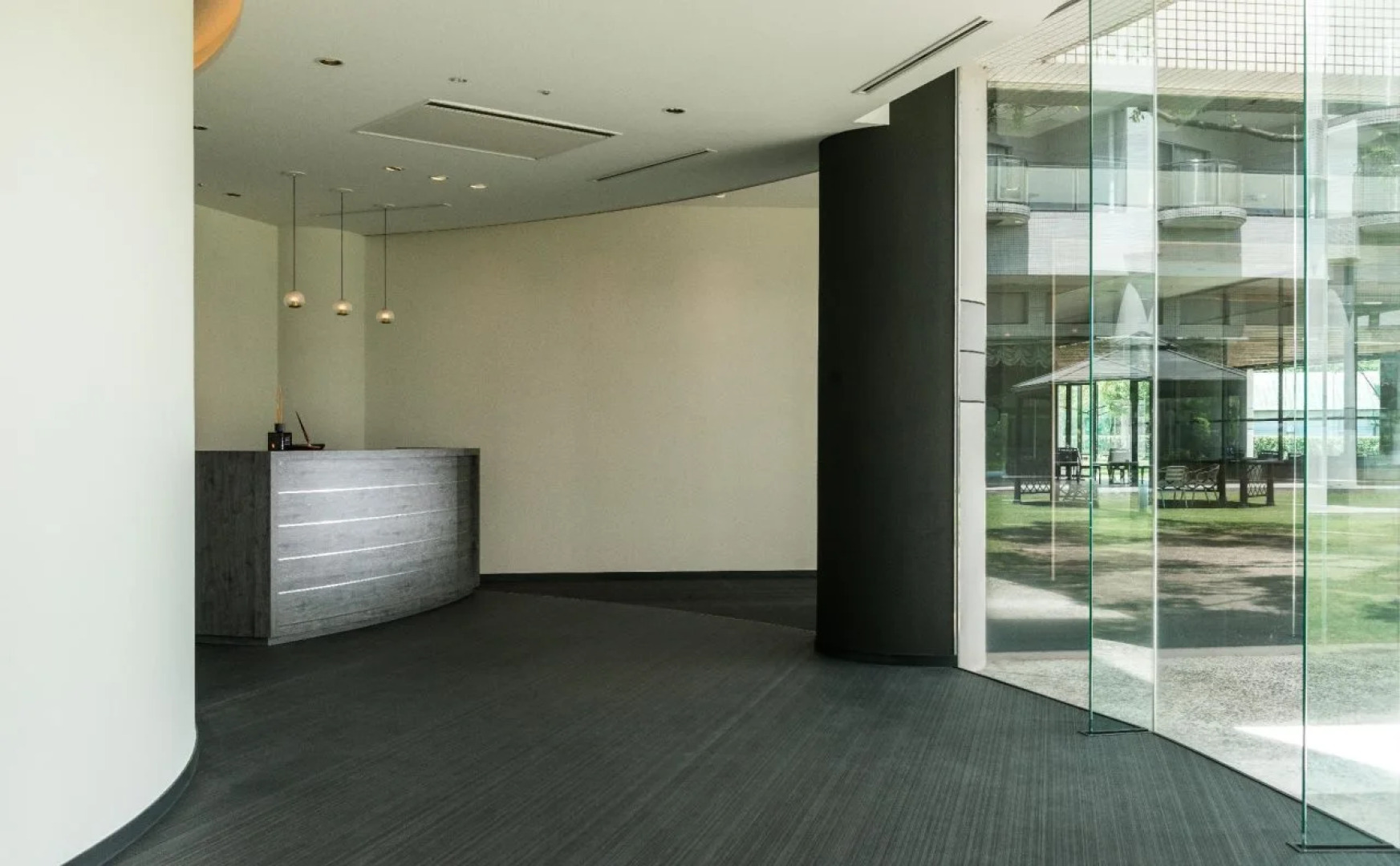 Rosa Blanca (Formerly Palm De Yume)