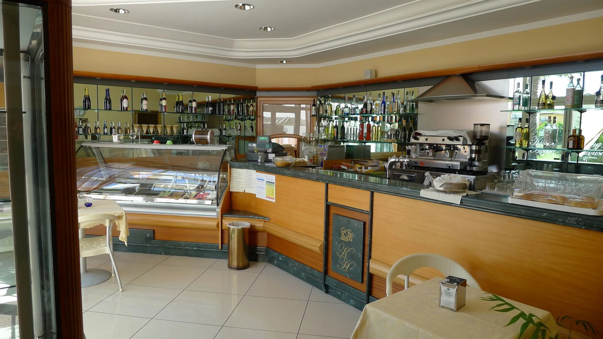 King's House Hotel Resort