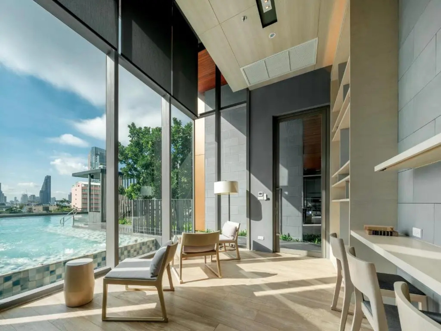 Oakwood Suites Bangkok