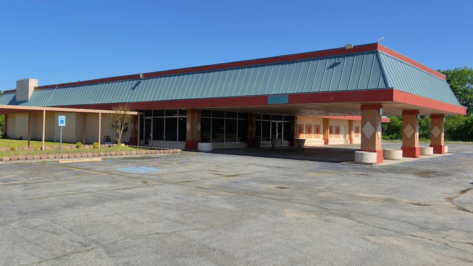 Countryside Inn & Suites