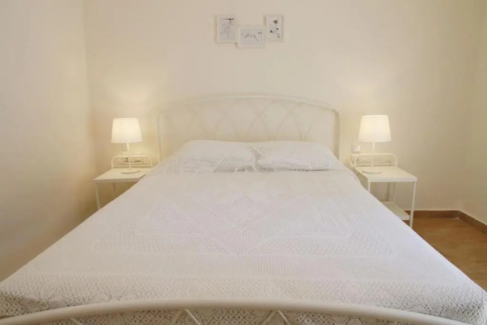 Xaradiotis House - A modern home away from home