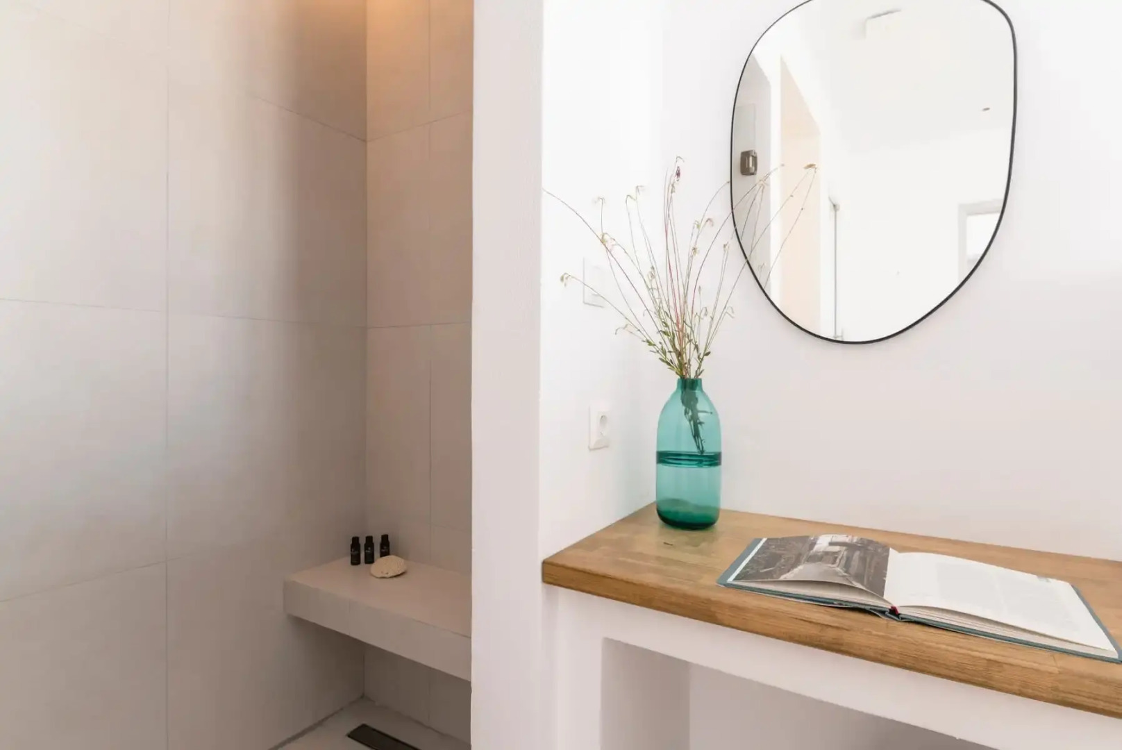 Quartano Suites by Heliessa