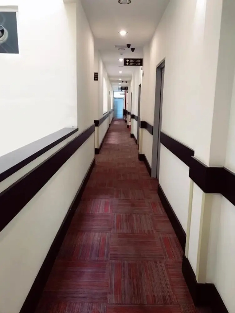 Capital O 89350 Aurora Boutique Hotel