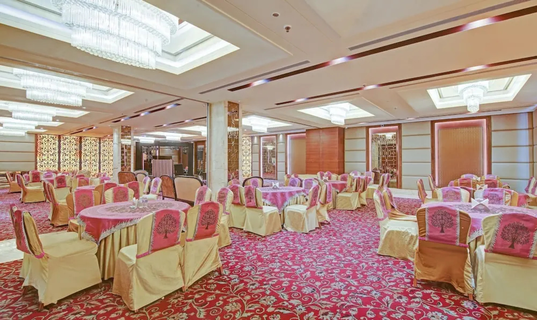 Collection O 509 Arista Hotel