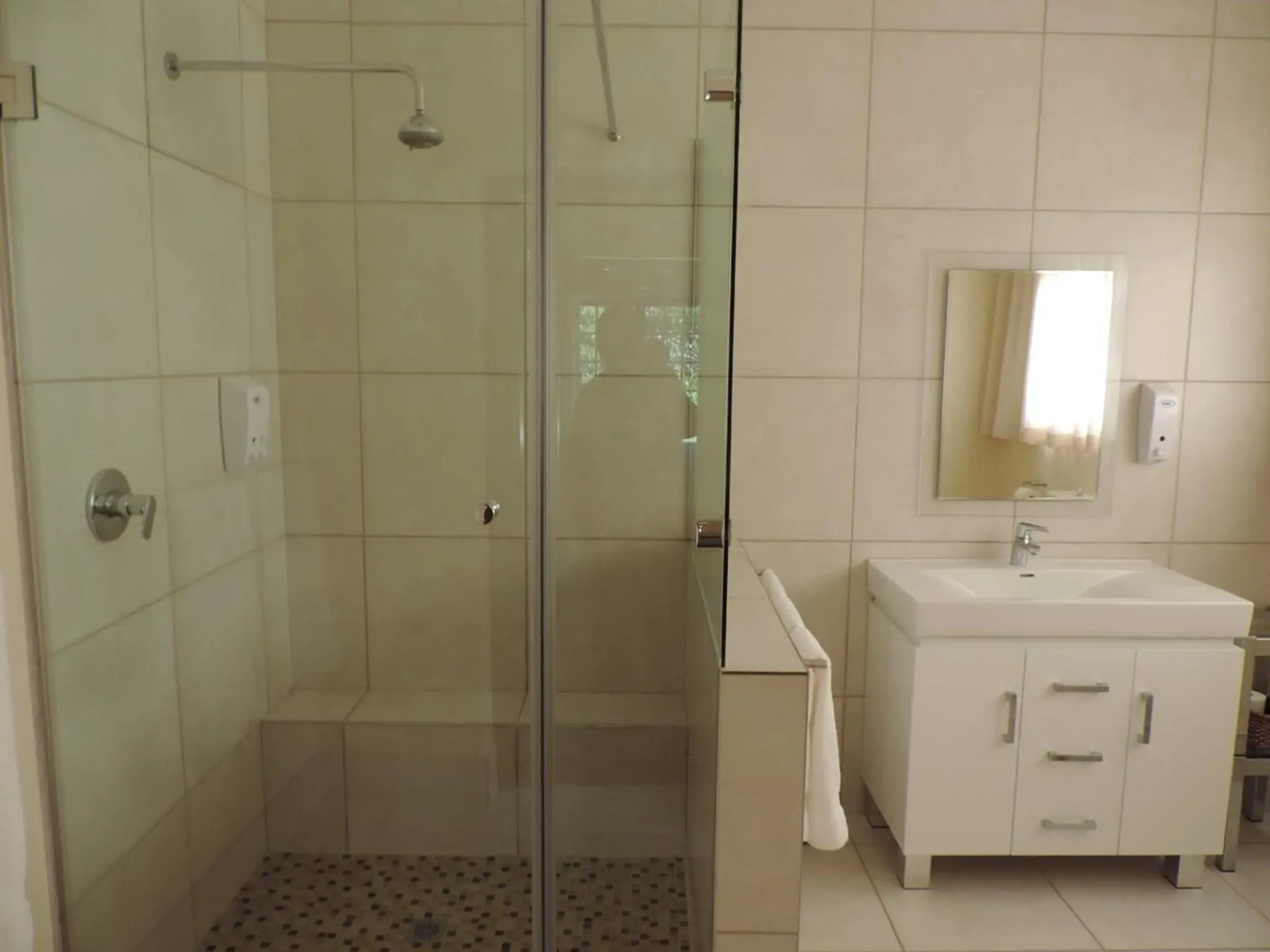 Milkwood Lodge - Hermanus